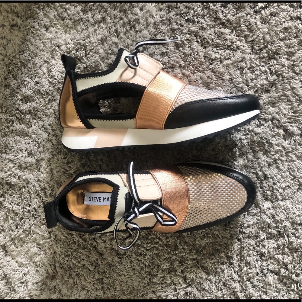 Arctic Rose Gold Sneaker